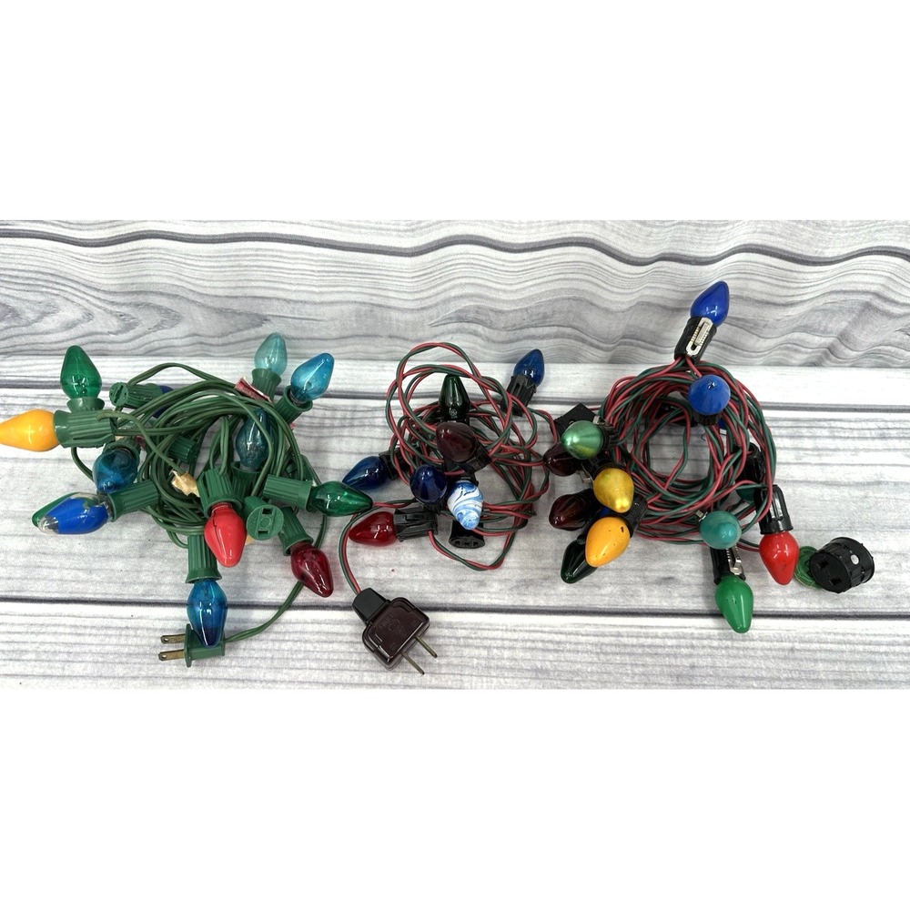3 STRANDS OF VINTAGE CHISTMAS LIGHTS - BULB LIGHTS *1